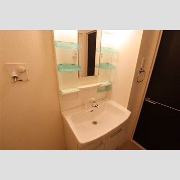 プワールおおたかの森　Ⅱ 洗髪洗面化粧台