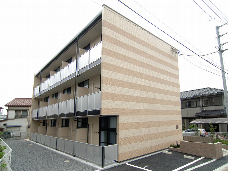 レオパレスセンタービレッジⅡの外観画像