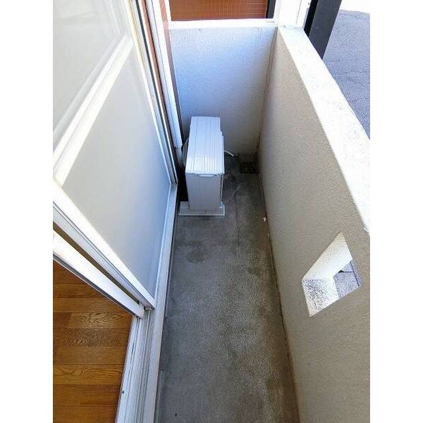 ジュネパレス松戸第141-A バルコニー