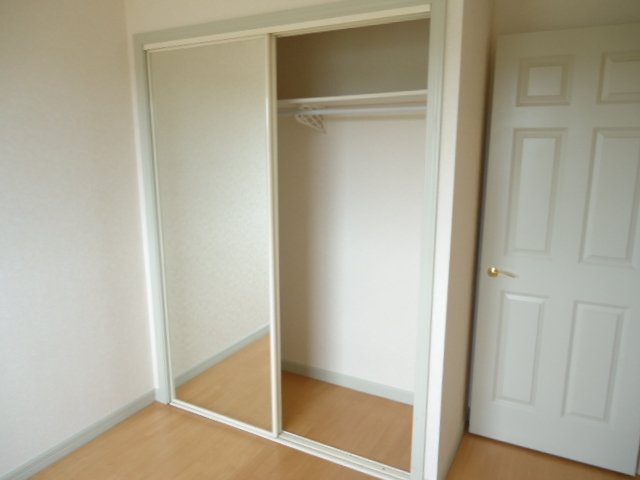 サンローズナカザト クローゼット