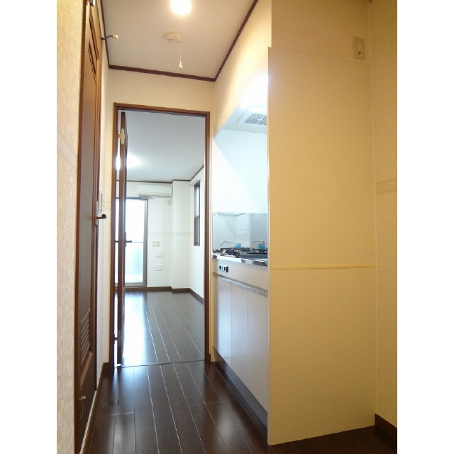 アンプルールフェール Gris303号室 玄関