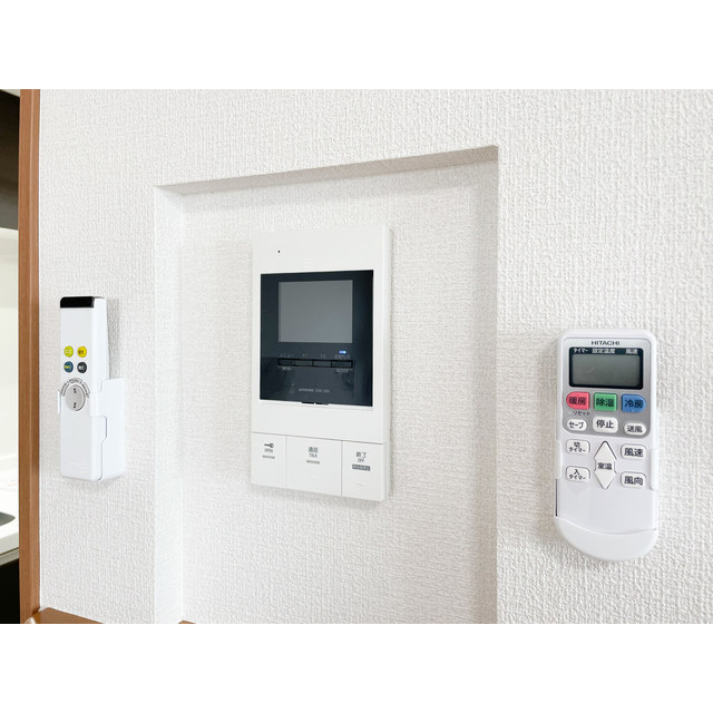 アーバハイツ六町環七北通り0701号室 モニターホン・各種リモコン