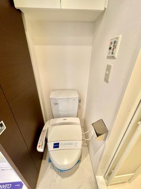 レジディア市谷薬王寺12階 トイレ