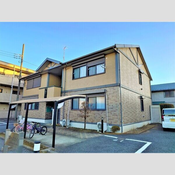 ブルースカイ　B・C棟C201号室 建物外観