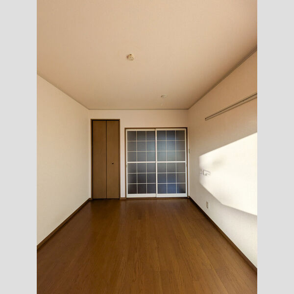 ソレイユ白子　Ⅱ202号室 洋室(DK側)