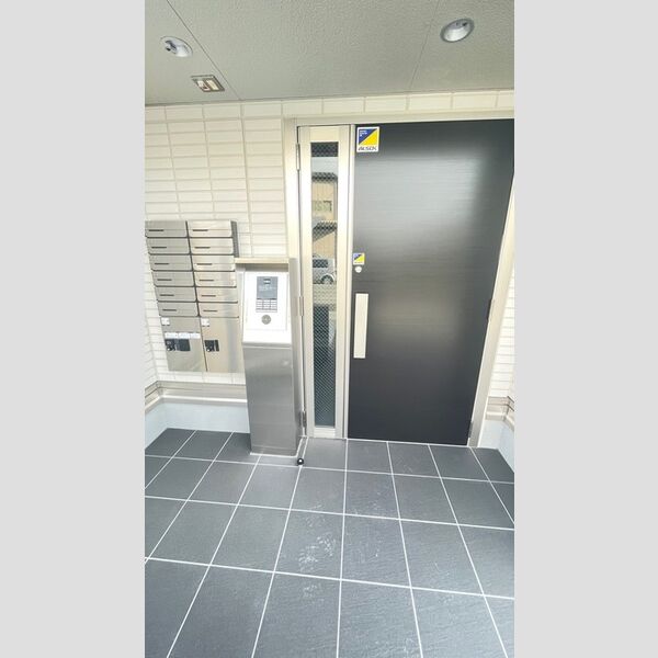 Precious One　(プレシャス　ワン) エントランス