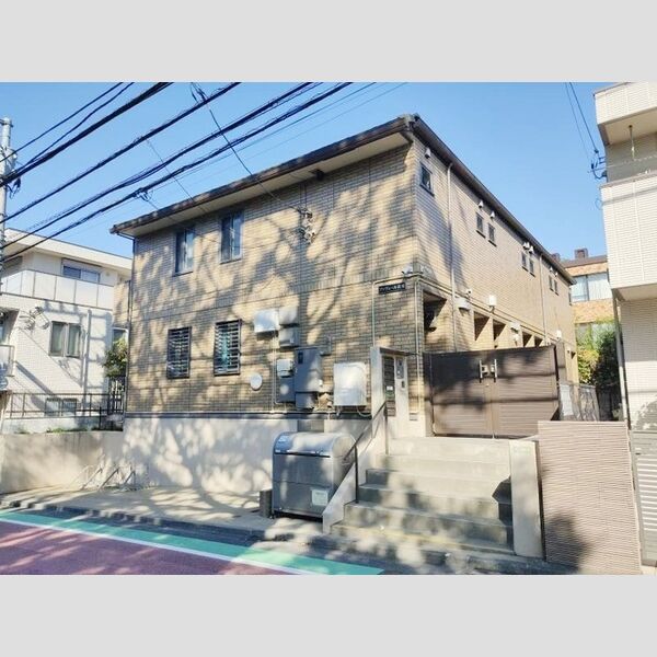 プリヴェール成城103号室 建物外観