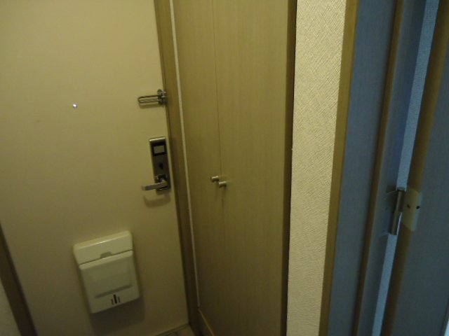 グリーンゲイブルズ 玄関