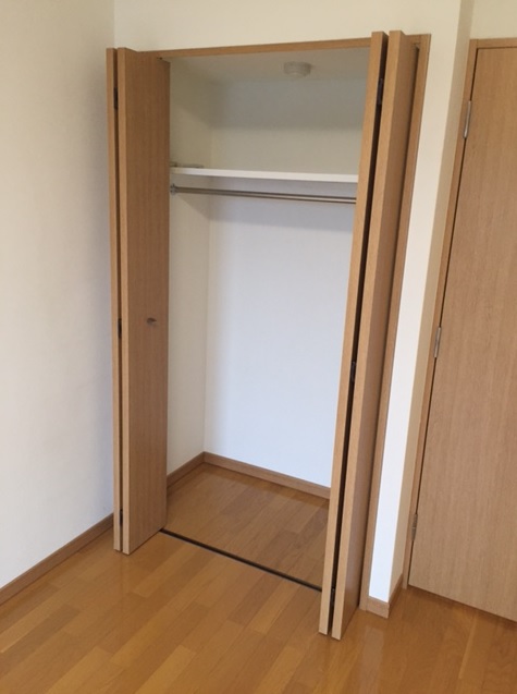 セントエルモ町田1階 収納