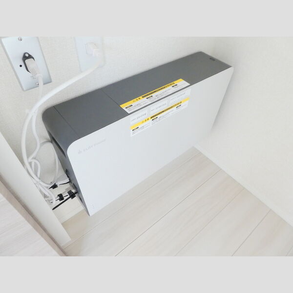 ユートリーⅩ301号室 非常用蓄電池