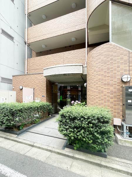 イーストコート芝5階 エントランス