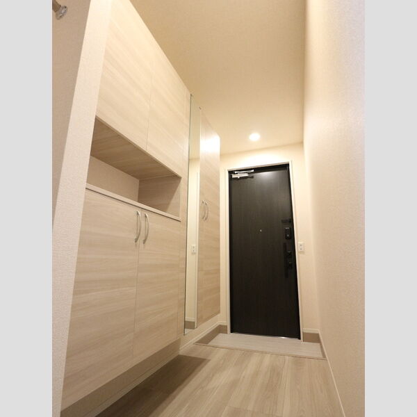 エコリブレ 玄関