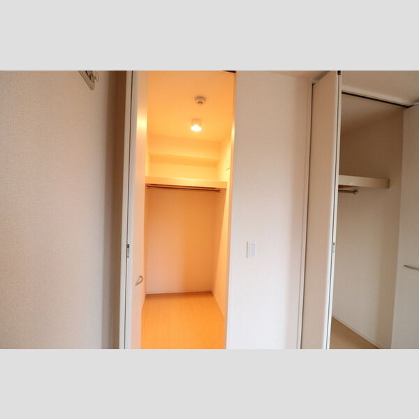 リビングタウン鍵山　A ウォークインクローゼット・クローゼット