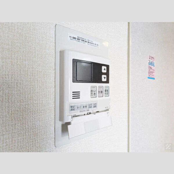 大町ガーデン302号室 追い焚き機能付き