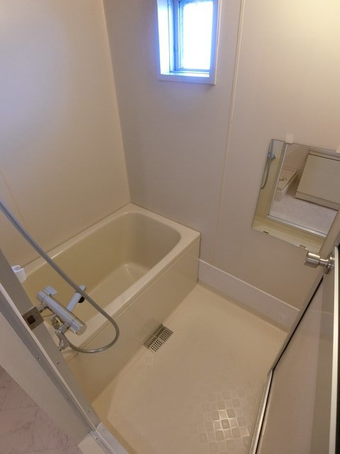 カサベルデ狭山0102号室 お風呂