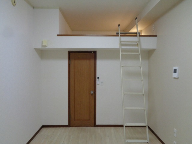 ビューパレス新柏Ｂ棟(E-097)1階 リビング