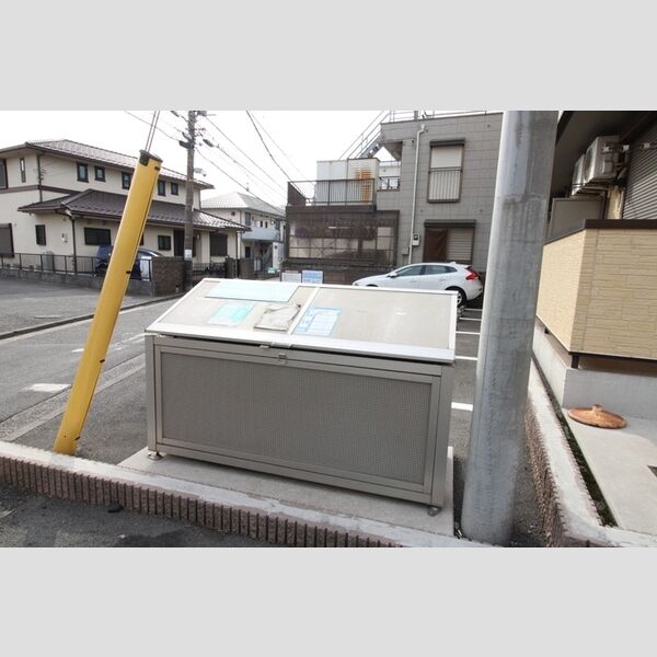 シュティルレーベン ごみ捨て場