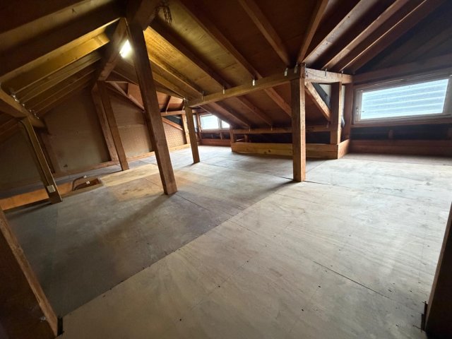 開運ハイム久が原 広い屋根裏収納庫があります