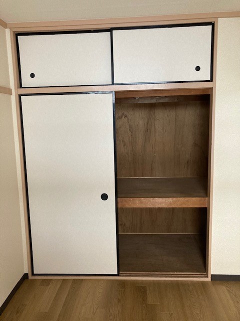 ハイツ菊名タウン 天袋付き収納