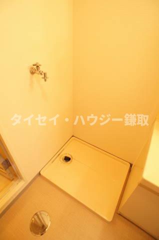 アヴニール梨の樹0102号室 洗濯機置場です。