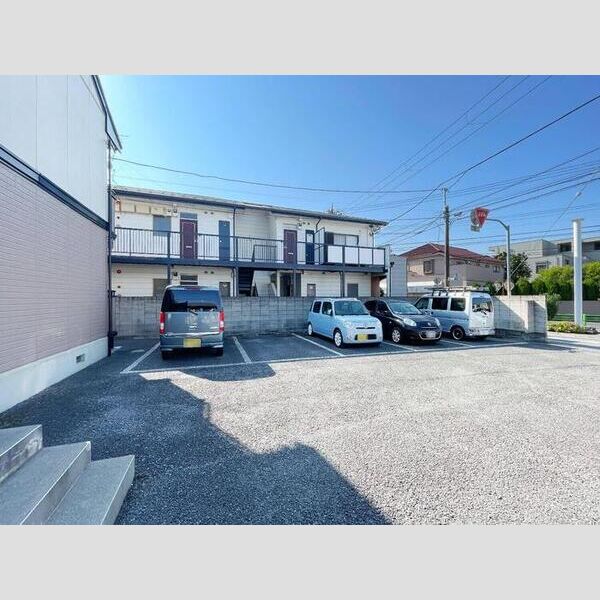 ハイツ ユーセブン 駐車場