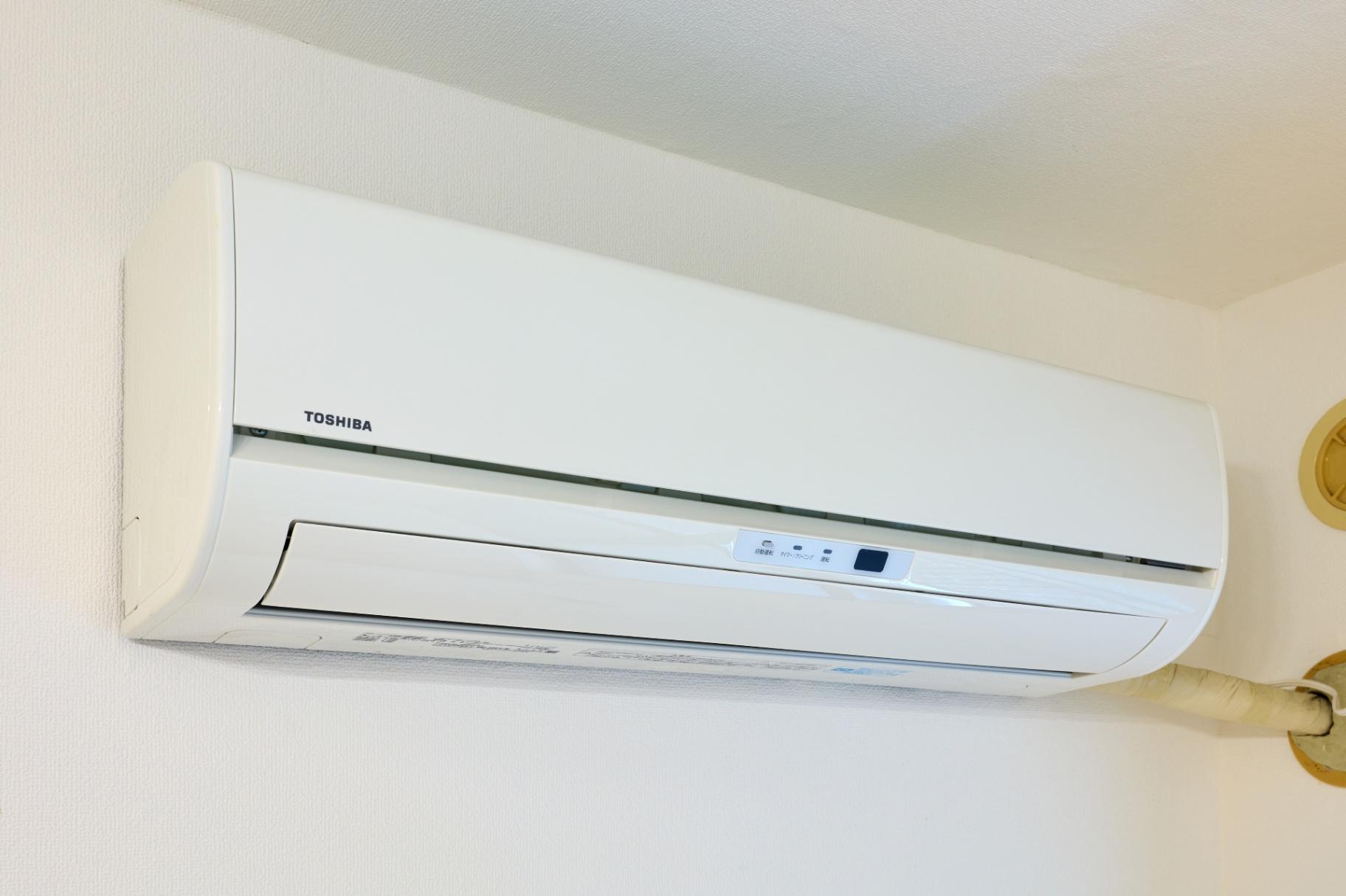 ハイシティ祐天寺110号室 備え付けのエアコン