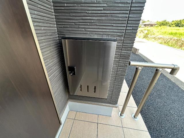 フルーリア202号室 宅配BOX（イメージ）