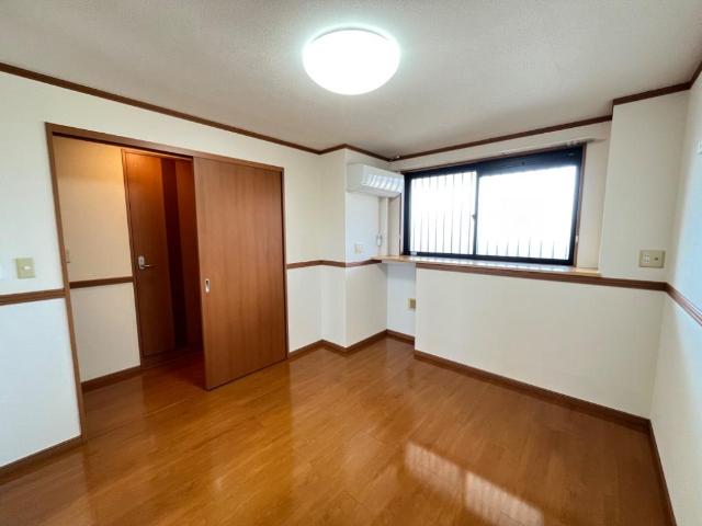 ディア フレンド ＫＯＩＺＵＭＩ206号室 同建物別部屋の参考画像