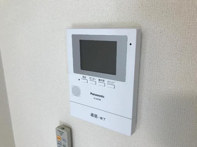 フローラ高野105号室 カメラ付インターホン