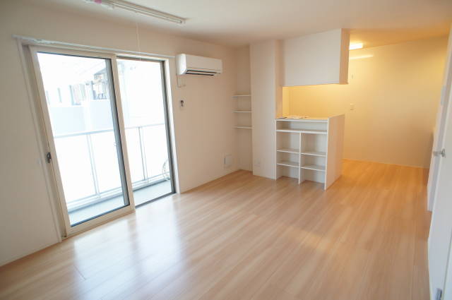 アメニティー・なかにしⅢ リビング