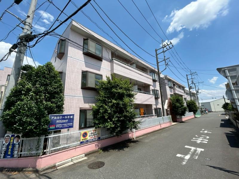 アルカサールの外観画像