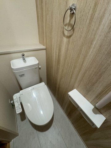 シーズライクガーデン大宮寿能 2階トイレ