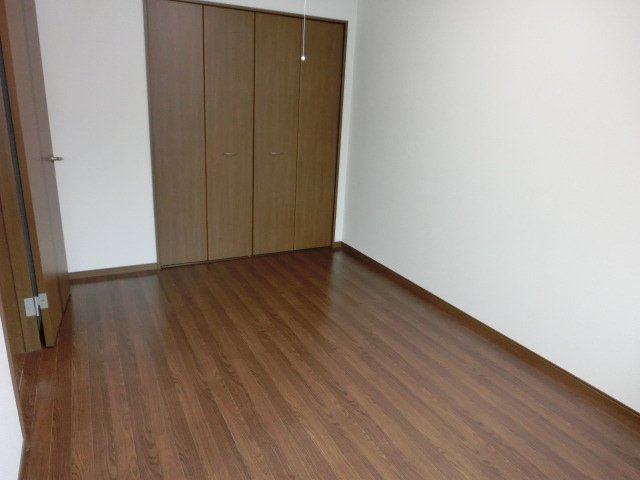 パラディ102号室 洋室