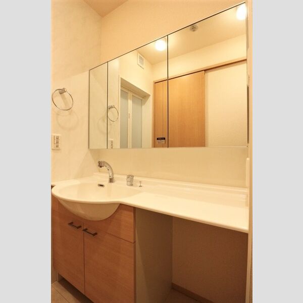 クレシアコート 洗髪洗面化粧台