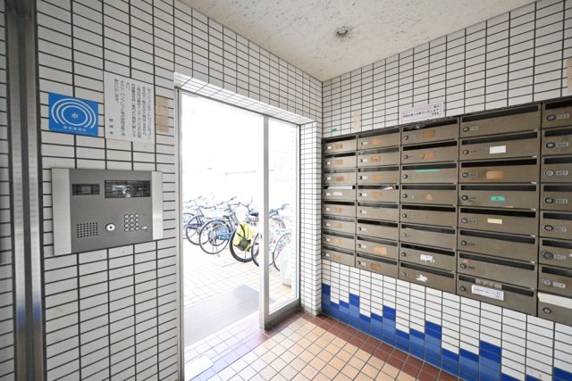 グローリア初穂池上2階 エントランス