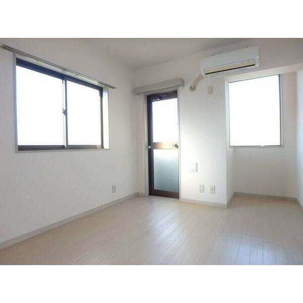 メゾン・ド・アンピール リビング