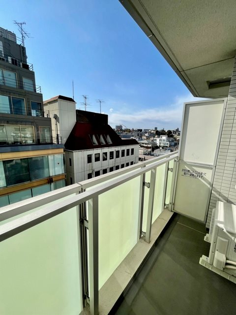 レジディア渋谷8階 バルコニー