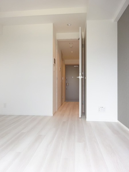 ＧＥＮＯＶＩＡ川口元郷705号室 リビング