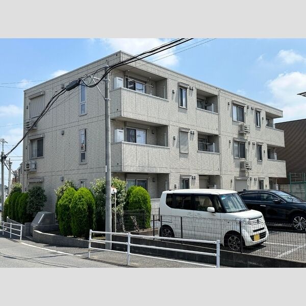 メゾンドール303号室 建物外観