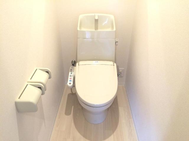 ロイヤルヒルズ シャワー付トイレ