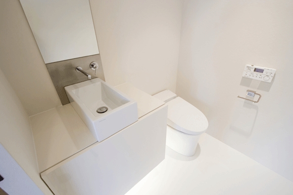 レジディア北新宿2階 トイレ