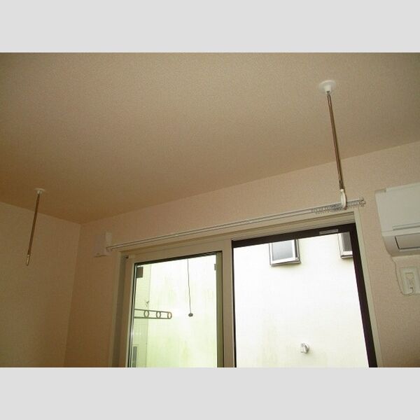 リアン101号室 室内物干し