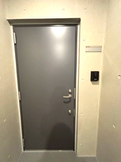 MEGURO EDGE401号室 玄関