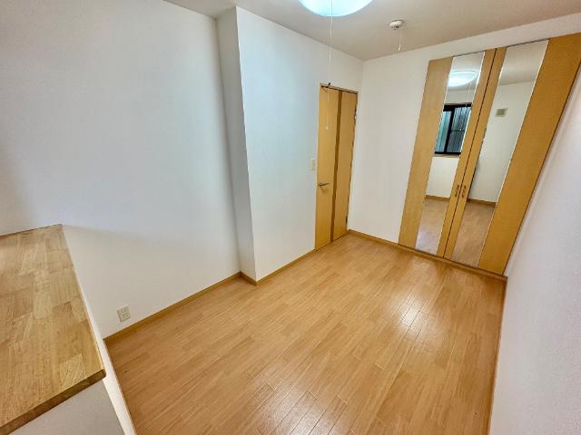 クレールスクエア 洋室