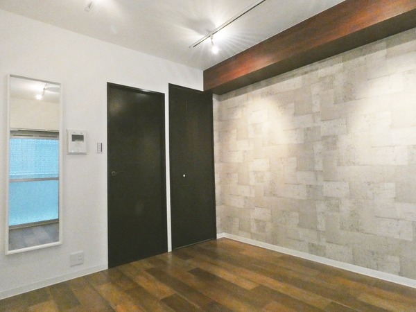 クリオ片倉町参番館103号室 リビング