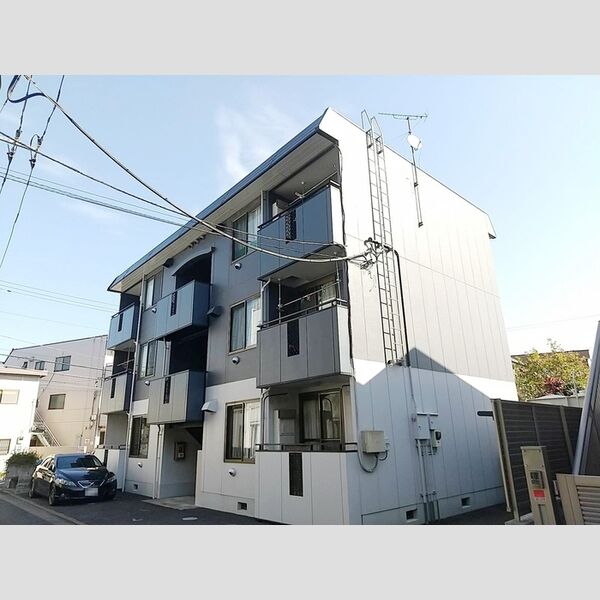 トリヴァンベール蓮根101号室 外観