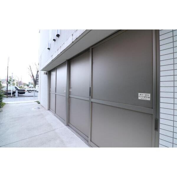 サンファーロ新都心802号室 同建物別部屋の参考画像