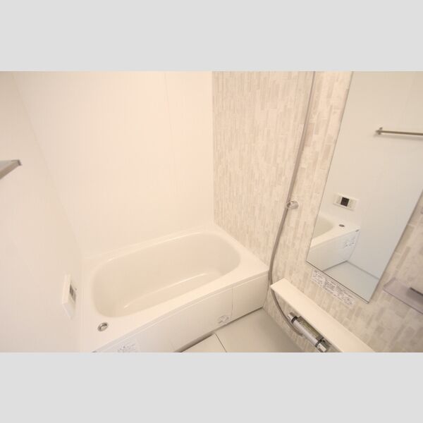 セレスティア大谷田305号室 バス