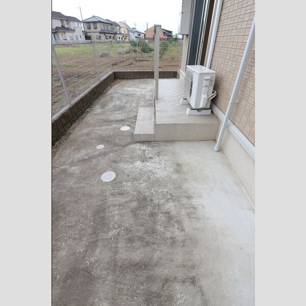 セジュールⅥ103号室 専用テラス