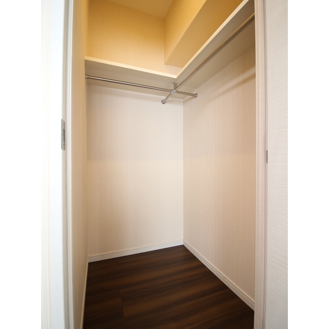 プレール・ドゥーク浜松町 ウォークインクローゼット